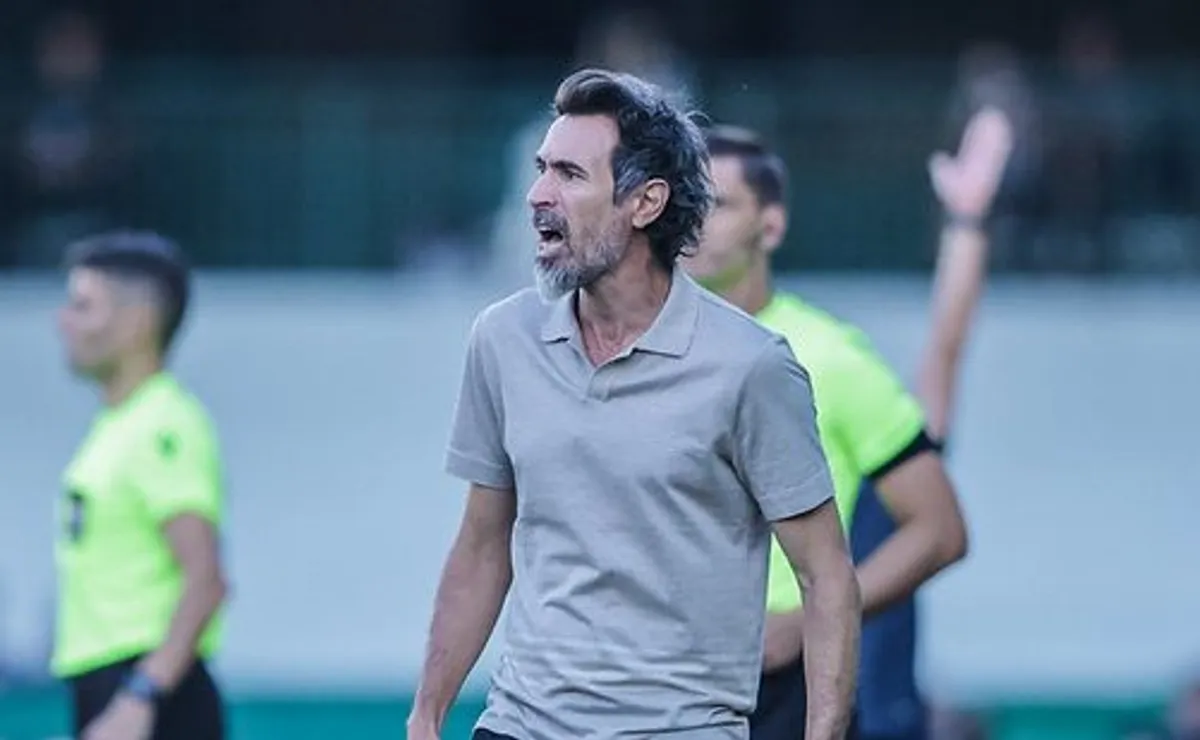 Domínguez aponta caminho para reação do Atlético-MG e cobra confiança: “Acreditar no que fazem”