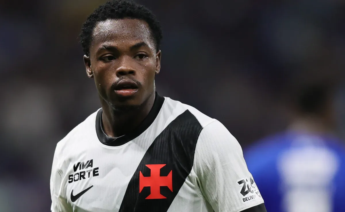 Andrés Gómez segue conselho de Renato Gaúcho e consegue corrigir falta de gols no Vasco