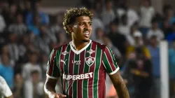 John Kennedy jogador do Fluminense durante partida contra o Santos no estadio Vila Belmiro pelo campeonato Brasileiro A 2026.