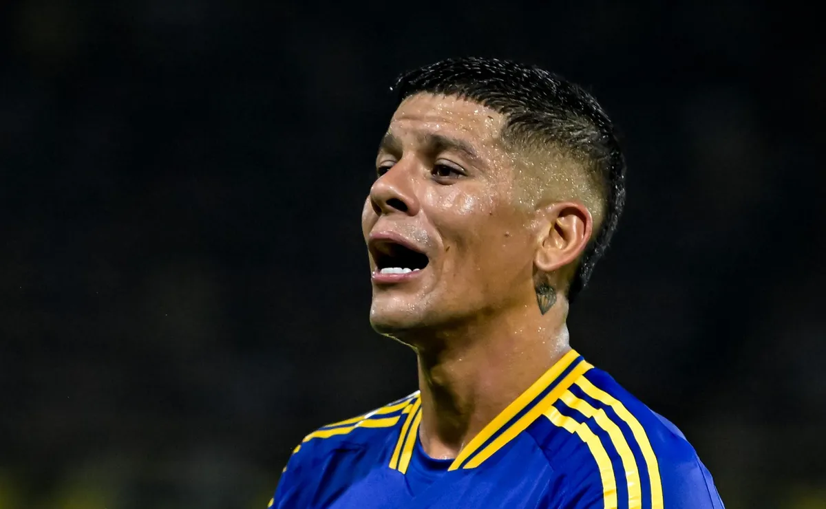 Santos mira contratação de Marcos Rojo, ex-Boca Juniors, e Cuca é trunfo na negociação