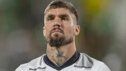 Zagueiro tem o futuro incerto - Foto: Liamara Polli/AGIF.