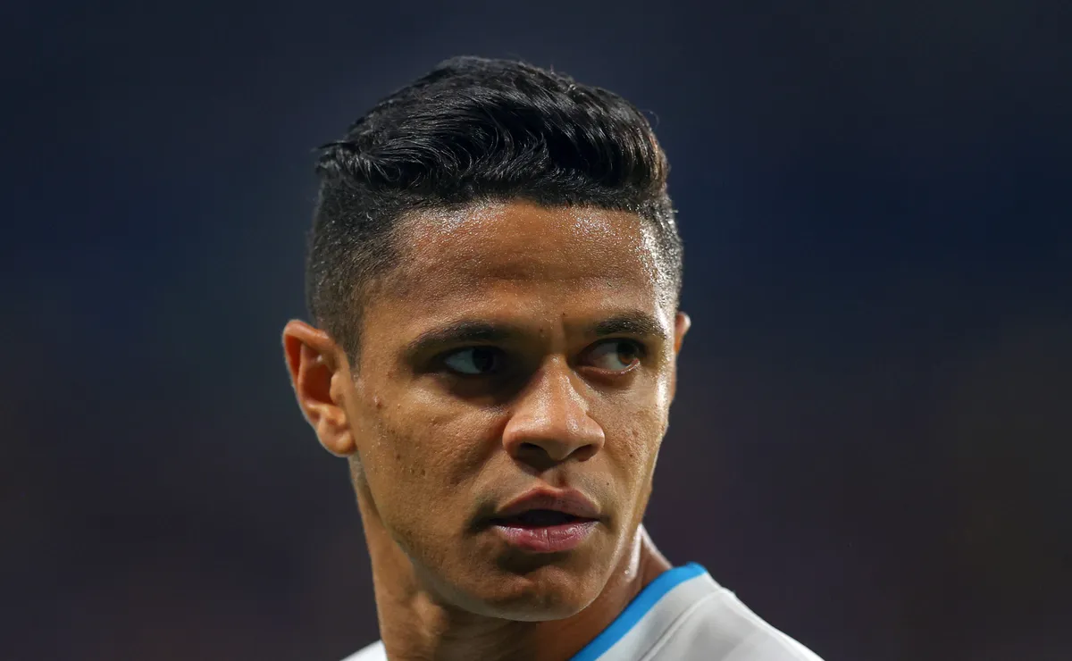 Flamengo mira Danilo, Douglas Santos e Luiz Henrique e pode investir mais de R$ 600 milhões