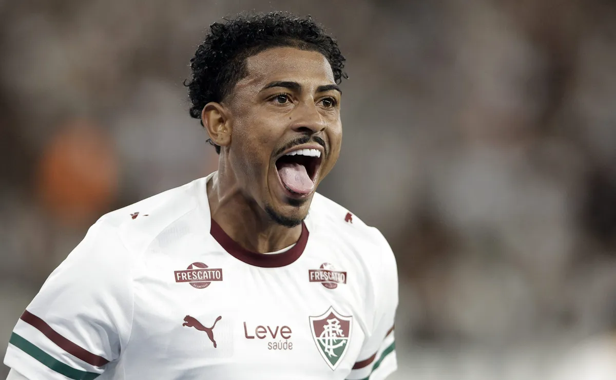 Decisivo na Vila Belmiro, John Kennedy vive fase mais goleadora no Fluminense desde 2023