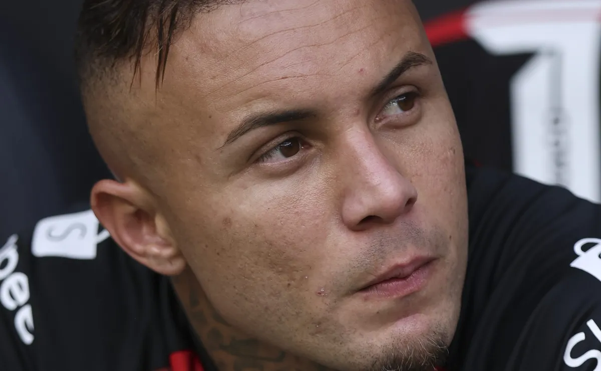 Fernando Diniz pede novo camisa 9 e Corinthians também quer fechar “pacotão” com Everton Cebolinha