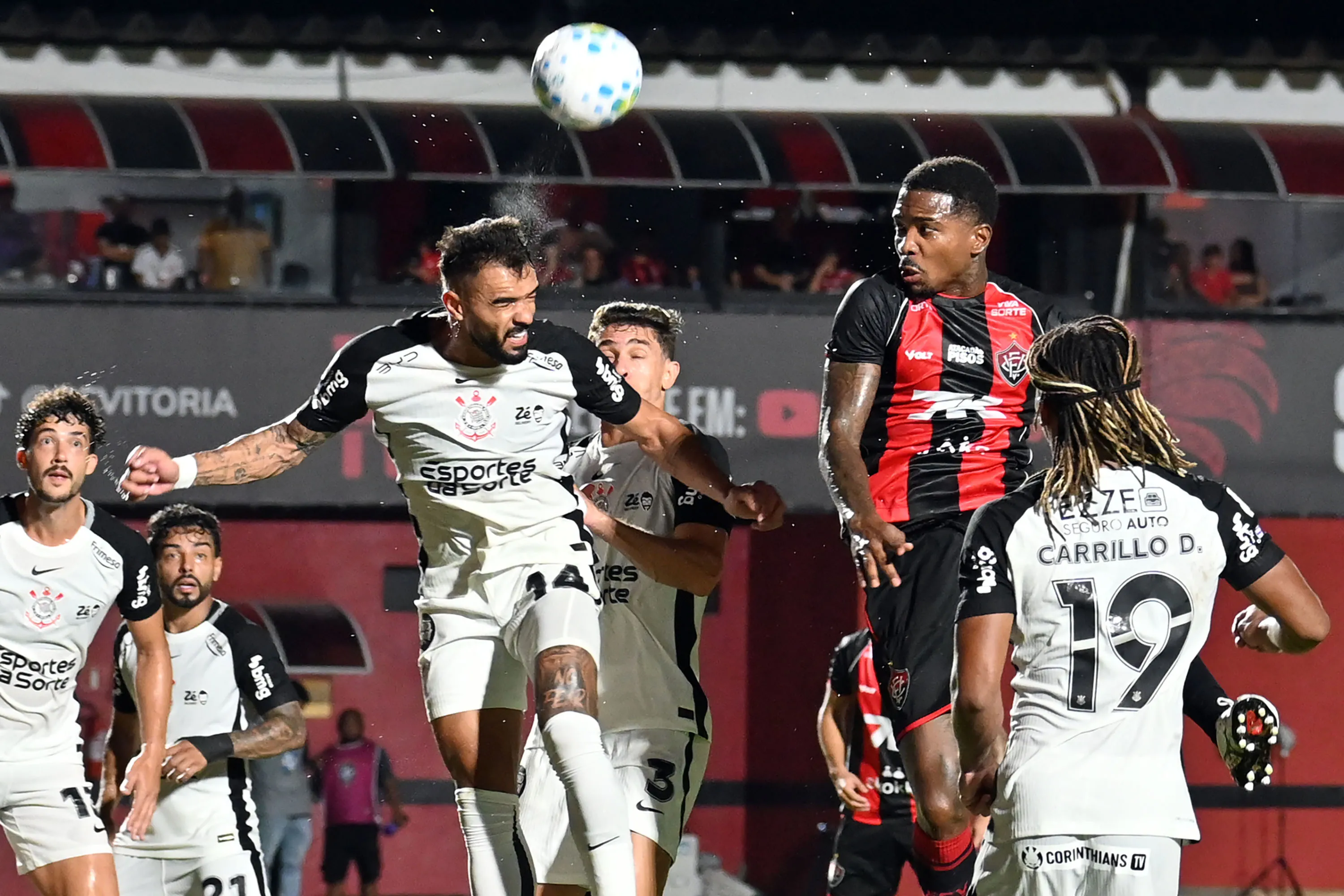Raniele jogador do Corinthians durante partida contra o Vitoria no estadio Barradao pelo campeonato Brasileiro A 2026. Foto: Walmir Cirne/AGIF