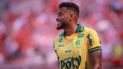 Reinaldo jogador do Mirassol durante partida contra o Internacional. Foto: Maxi Franzoi/AGIF