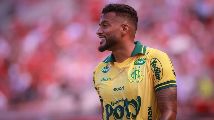Reinaldo jogador do Mirassol durante partida contra o Internacional. Foto: Maxi Franzoi/AGIF