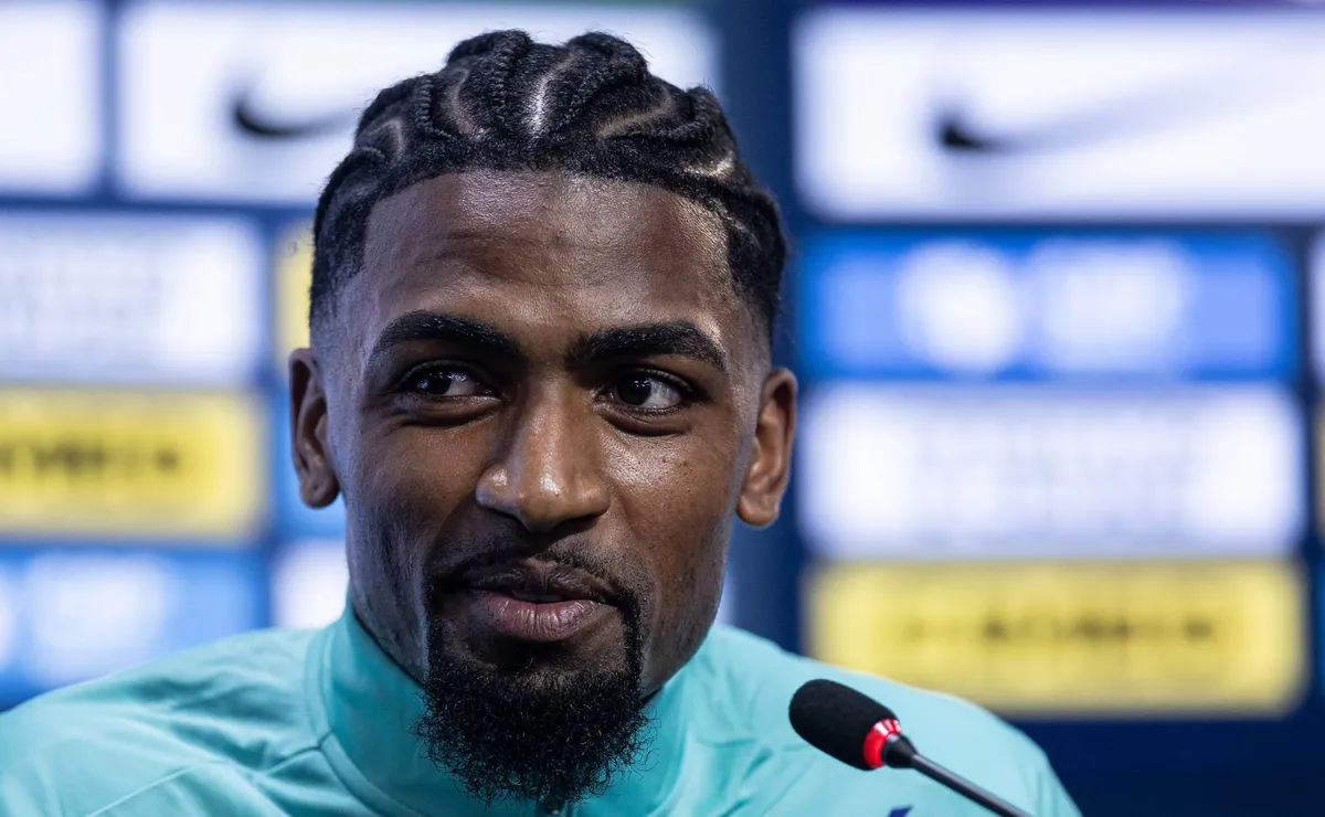 Alexsandro, do Lille-FRA, confirma procura do Palmeiras, mas prioriza Flamengo em volta ao Brasil