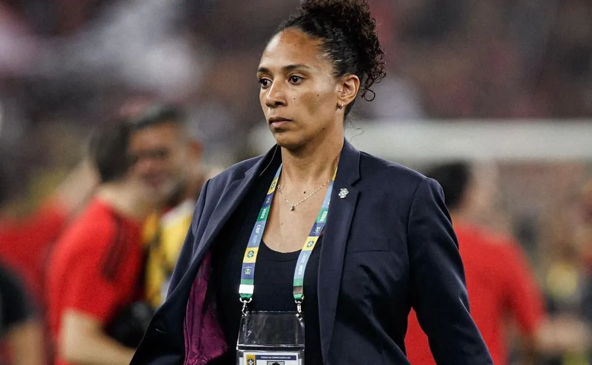 Da braçadeira à gestão: Aline Pellegrino assume diretoria de legado da FIFA para 2027