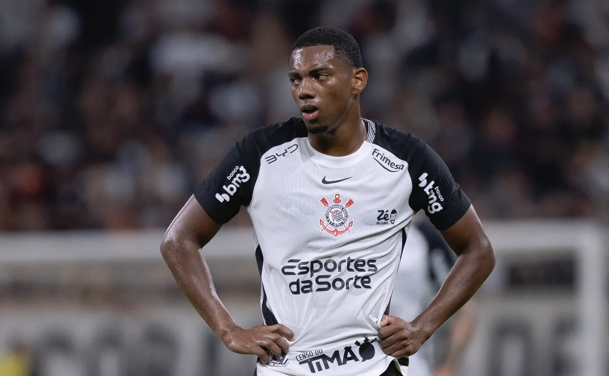 Corinthians mantém confiança em André e aposta em reação contra Peñarol