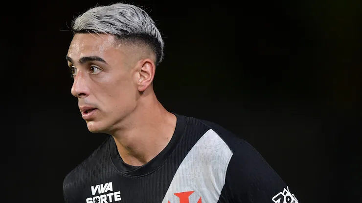 Puma Rodriguez jogador do Vasco durante partida contra o Volta Redonda no estadio Sao Januario pelo campeonato Carioca 2026.