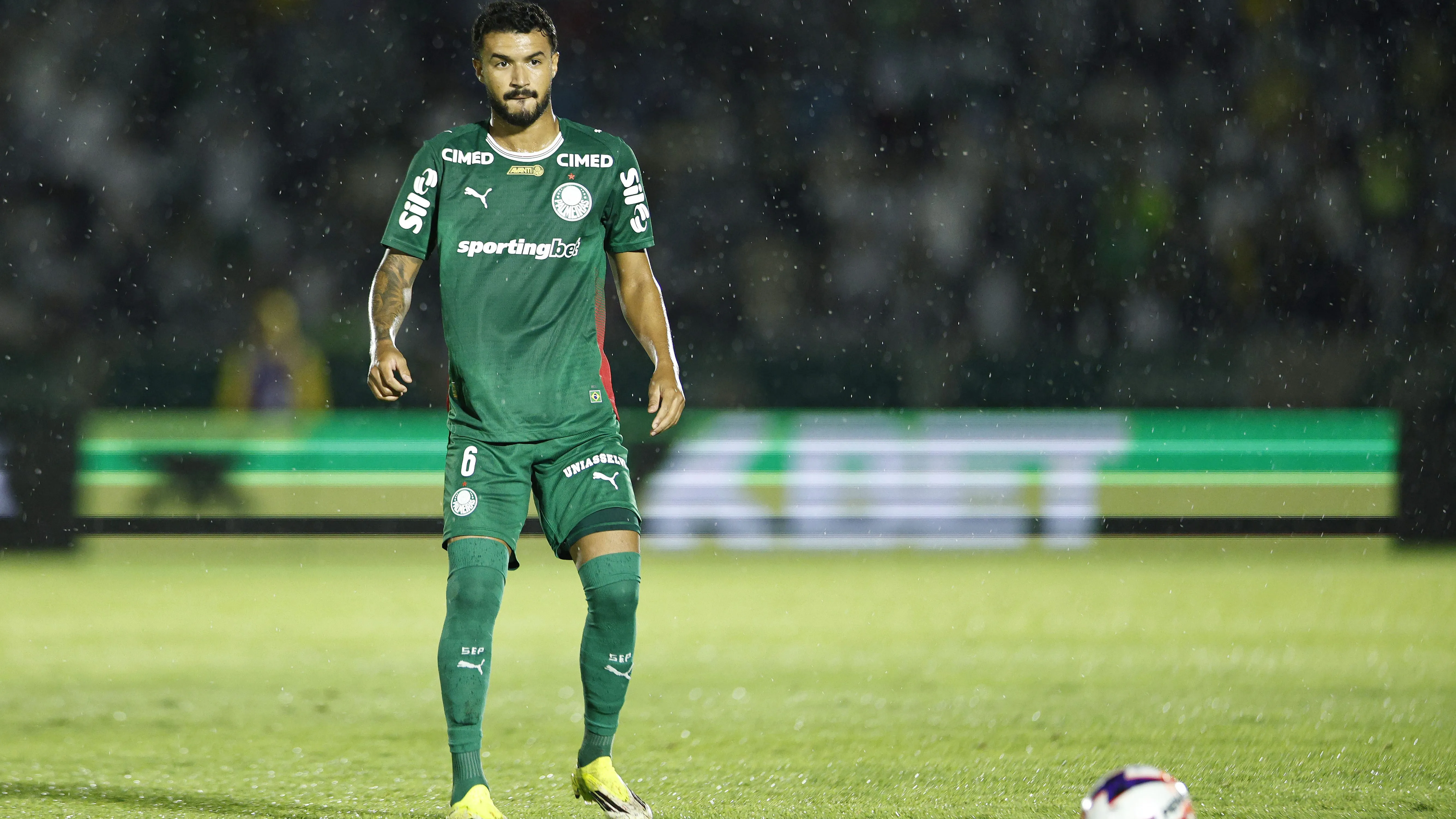 Jefté avançou em recuperação –  Foto: Thiago Calil/AGIF