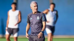 Luís Castro pode alterar sistema de jogo gremista