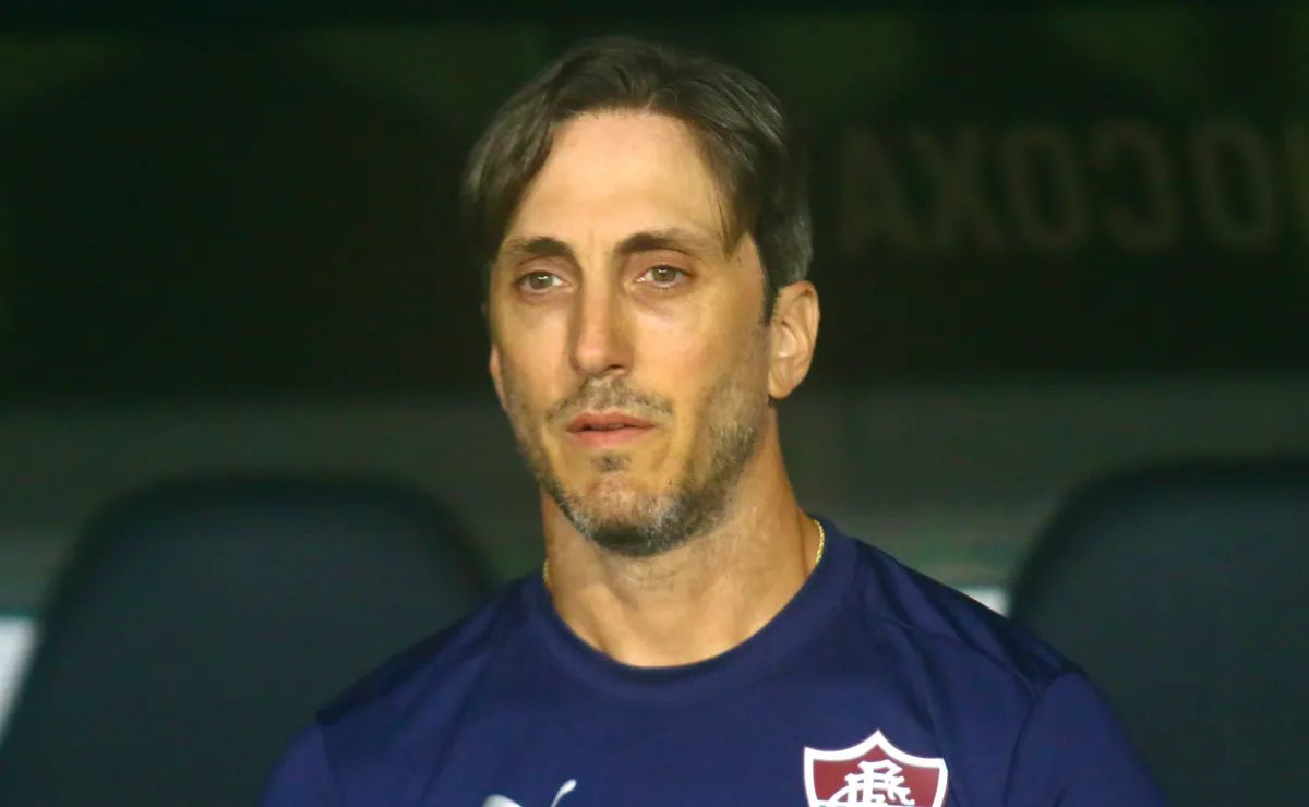 Zubeldía enaltece grupo do Fluminense e valoriza qualidade do elenco: “Temos um bom plantel”