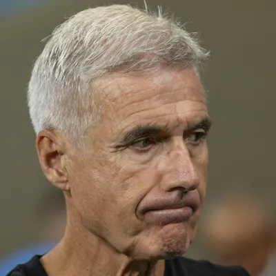 Demissão do técnico Luís Castro no Grêmio está descartada