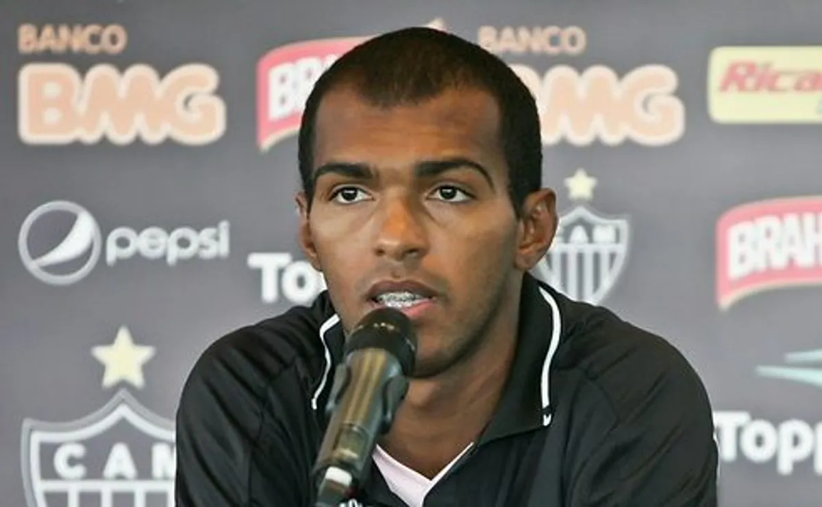 TST manda Atlético-MG pagar adicional noturno a Richarlyson por jogos após 22h