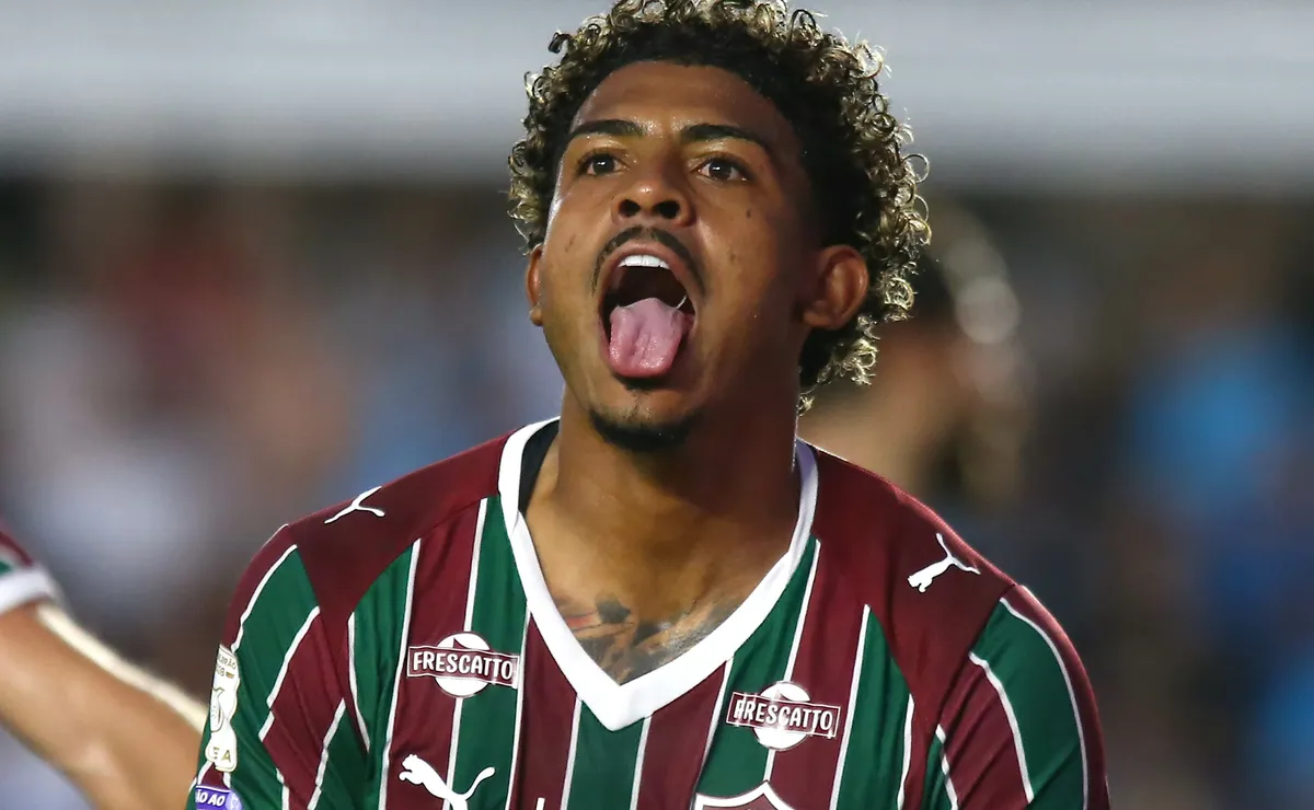 John Kennedy decide jogos e vira peça-chave no Fluminense com Zubeldía