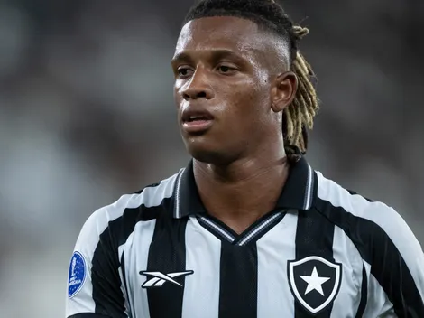 Danilo é dúvida para Botafogo X Chapecoense
