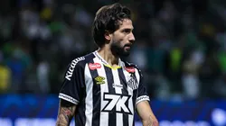 Atacante segue emprestado ao Santos