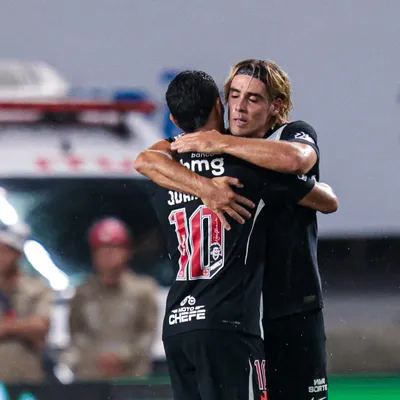 Spinelli chama responsabilidade e ajuda Vasco a vencer o Paysandu