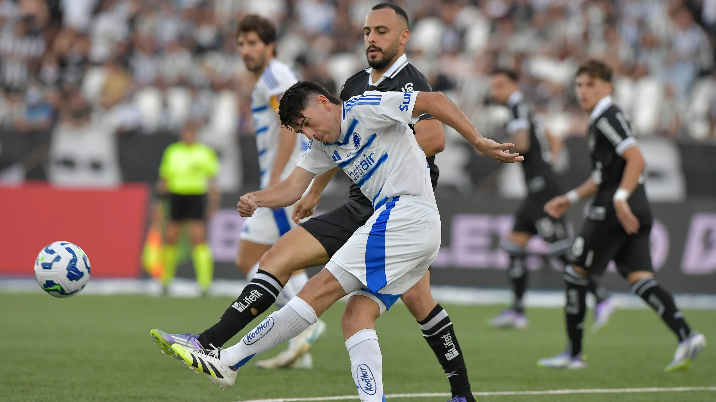 Villalba. Foto: Thiago Ribeiro/AGIF