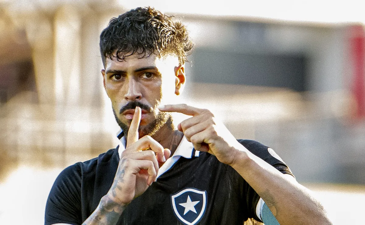 Barboza negocia ida para o Palmeiras e saída do Botafogo ganha ainda mais força