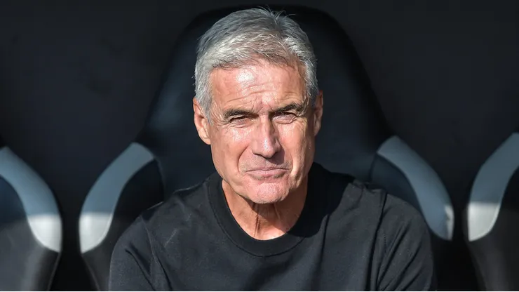 Luis Castro tecnico do Gremio durante partida contra o Vasco no estadio Sao Januario pelo campeonato Brasileiro A 2026.