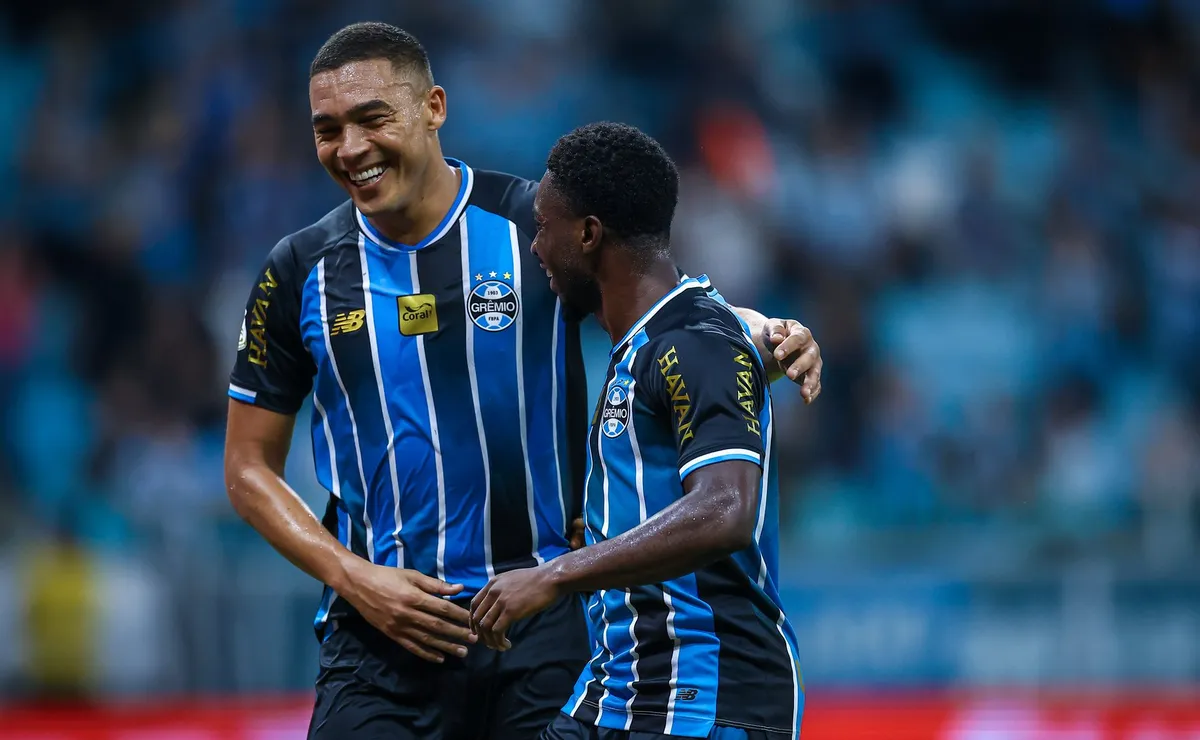 Grêmio vence na estreia, mas atuação levanta dúvidas e expõe limitações preocupantes no modelo de jogo
