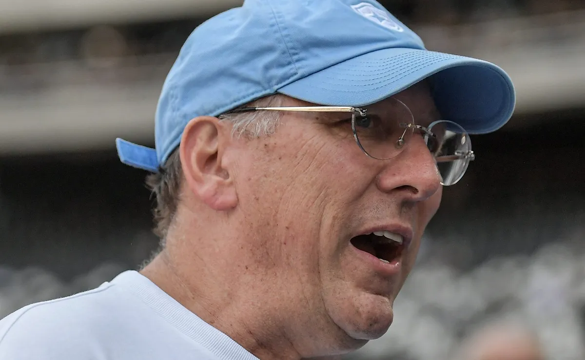 Textor elogia gestão do Botafogo, mas dispara crítica a algumas pessoas do clube social: “Estão atrapalhando’