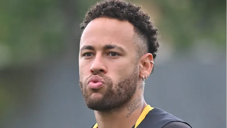 Neymar não está garantido na Copa do Mundo.