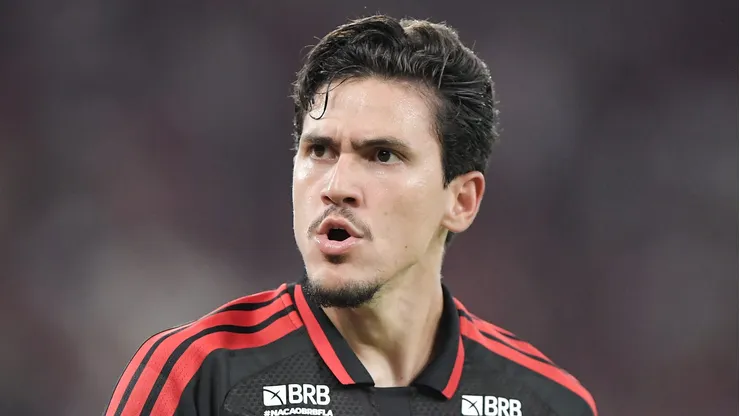 Pedro abordou a estreia do Mengão - Foto: Thiago Ribeiro/AGIF