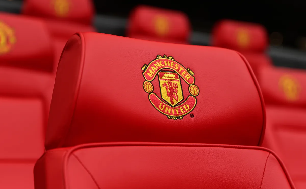 Palmeiras vê disputa crescer e pode faturar alto com Eduardo Conceição