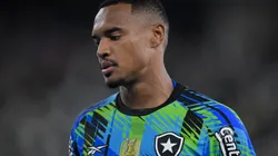RJ - RIO DE JANEIRO - 17/08/2025 - BRASILEIRO A 2025, BOTAFOGO X PALMEIRAS - John goleiro do Botafogo durante partida contra o Palmeiras no estadio Engenhao pelo campeonato Brasileiro A 2025. Foto: Thiago Ribeiro/AGIF