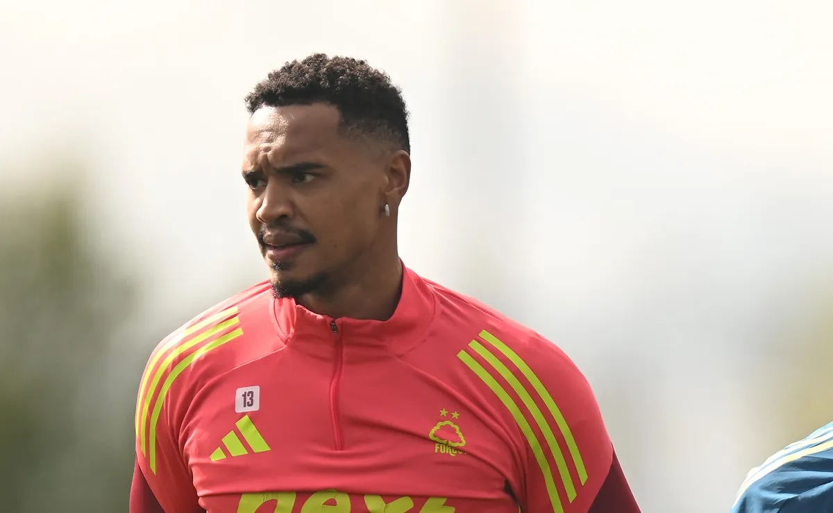 Goleiro John comprado pelo Cruzeiro por R$ 58,8 milhões fica nas mãos de Pedro Lourenço