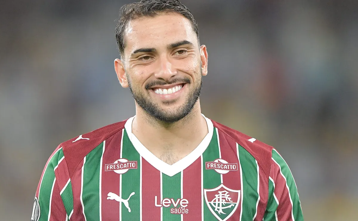 Fluminense decide negociar Freytes em julho e quer receber R$ 43 milhões pelo zagueiro