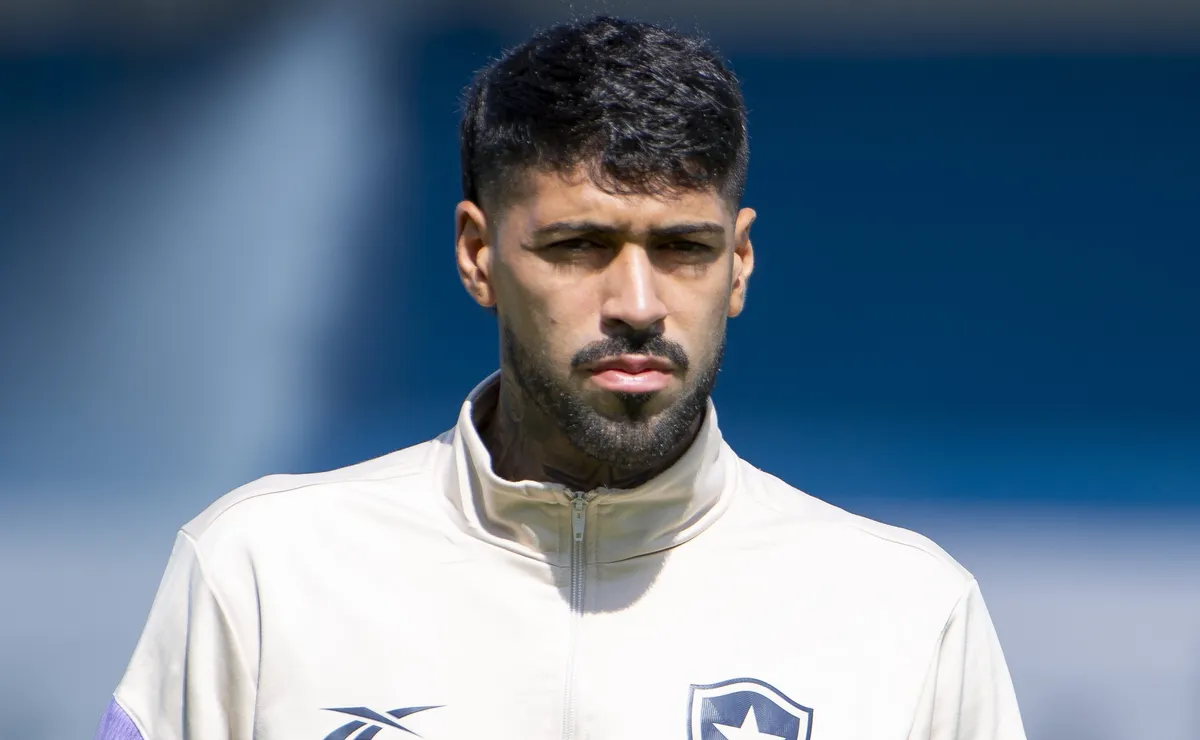 Palmeiras avança por Barboza e Botafogo pode perder zagueiro