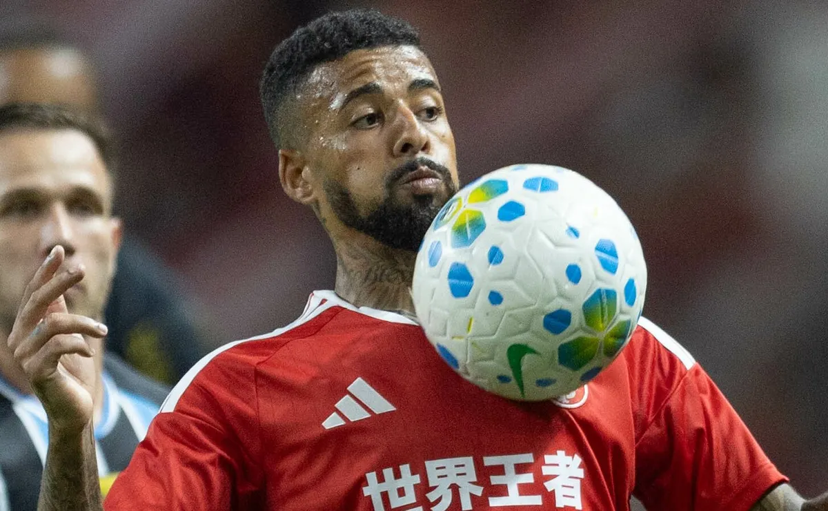 Pezzolano tem dúvidas e Paulinho pode ser titular do Inter na vaga de Bruno Henrique