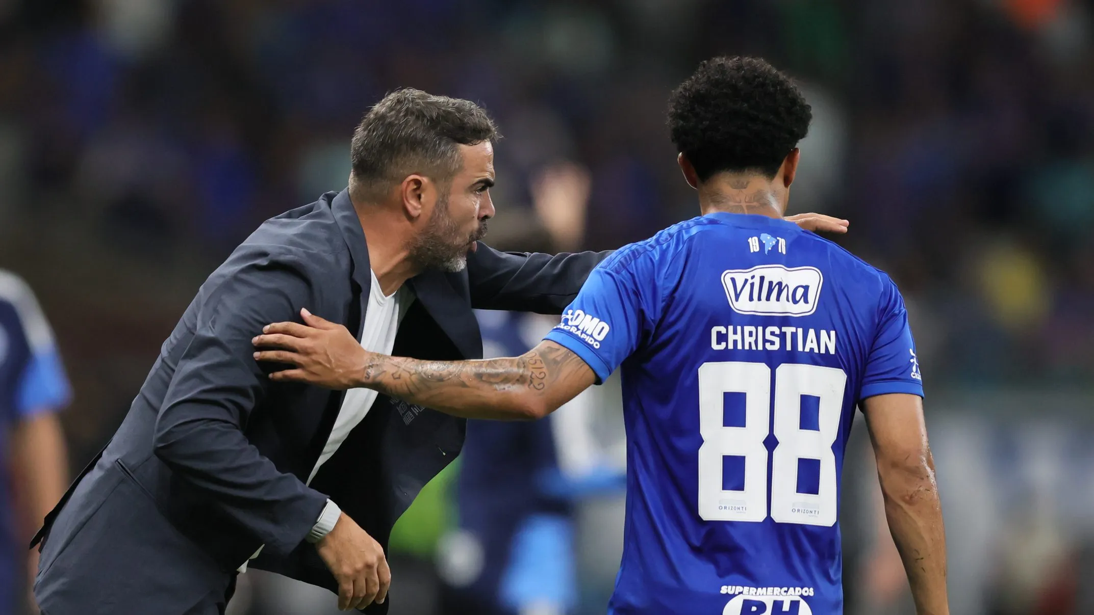 Artur Jorge quer engatar uma sequência de vitórias - Foto: Gilson Lobo/AGIF.