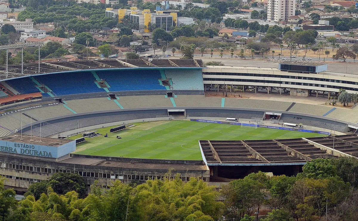 Cruzeiro venceu quatro de cinco jogos que disputou no Serra Dourada na história da Copa do Brasil