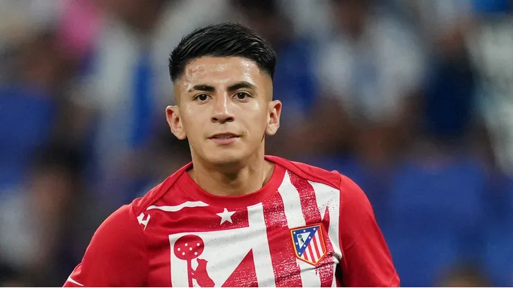 Almada, meia argentino do Atlético de Madrid - Foto: Alex Caparros/Getty Images