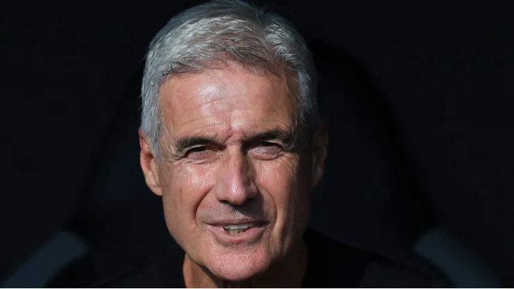 Luís Castro aguarda reforços pontuais na próxima janela para o Grêmio