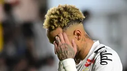 Neymar jogador do Santos durante partida contra o Coritiba no estadio Vila Belmiro pelo campeonato Copa Do Brasil 2026. Foto: Jota Erre/AGIF