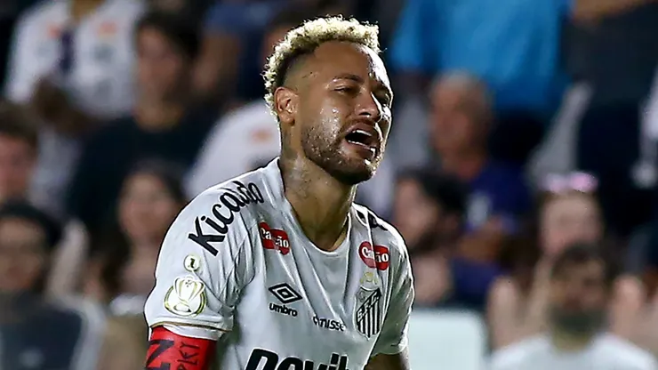Neymar jogador do Santos durante partida contra o Coritiba no estadio Vila Belmiro pelo campeonato Copa Do Brasil 2026. Foto: Mauricio De Souza/AGIF