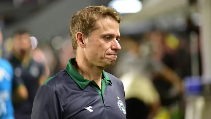 Fernando Seabra, técnico do Coritiba - Foto: Jota Erre/AGIF