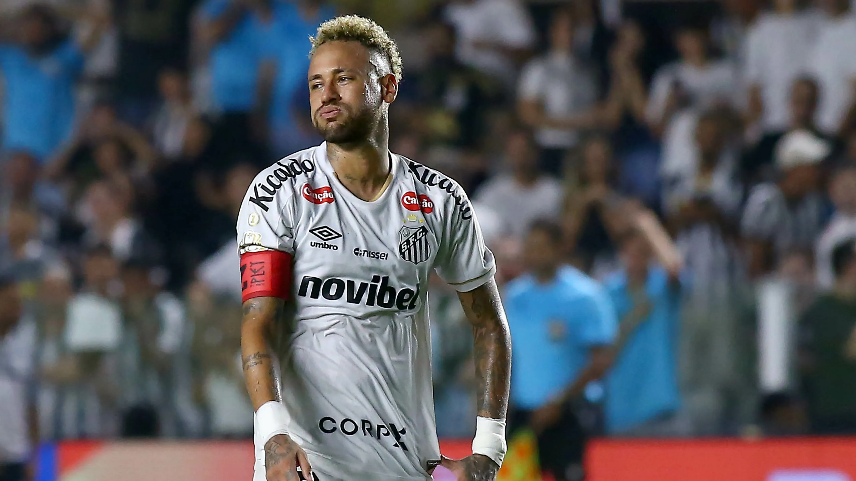 Neymar jogador do Santos durante partida contra o Coritiba no estadio Vila Belmiro pelo campeonato Copa Do Brasil 2026. Foto: Mauricio De Souza/AGIF