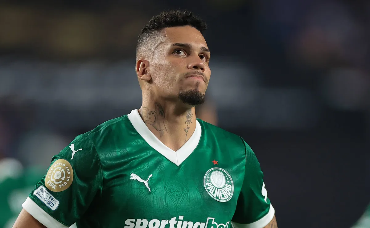 Palmeiras toma precaução para Paulinho não ser pego no doping por resquícios de medicamentos, segundo setorista