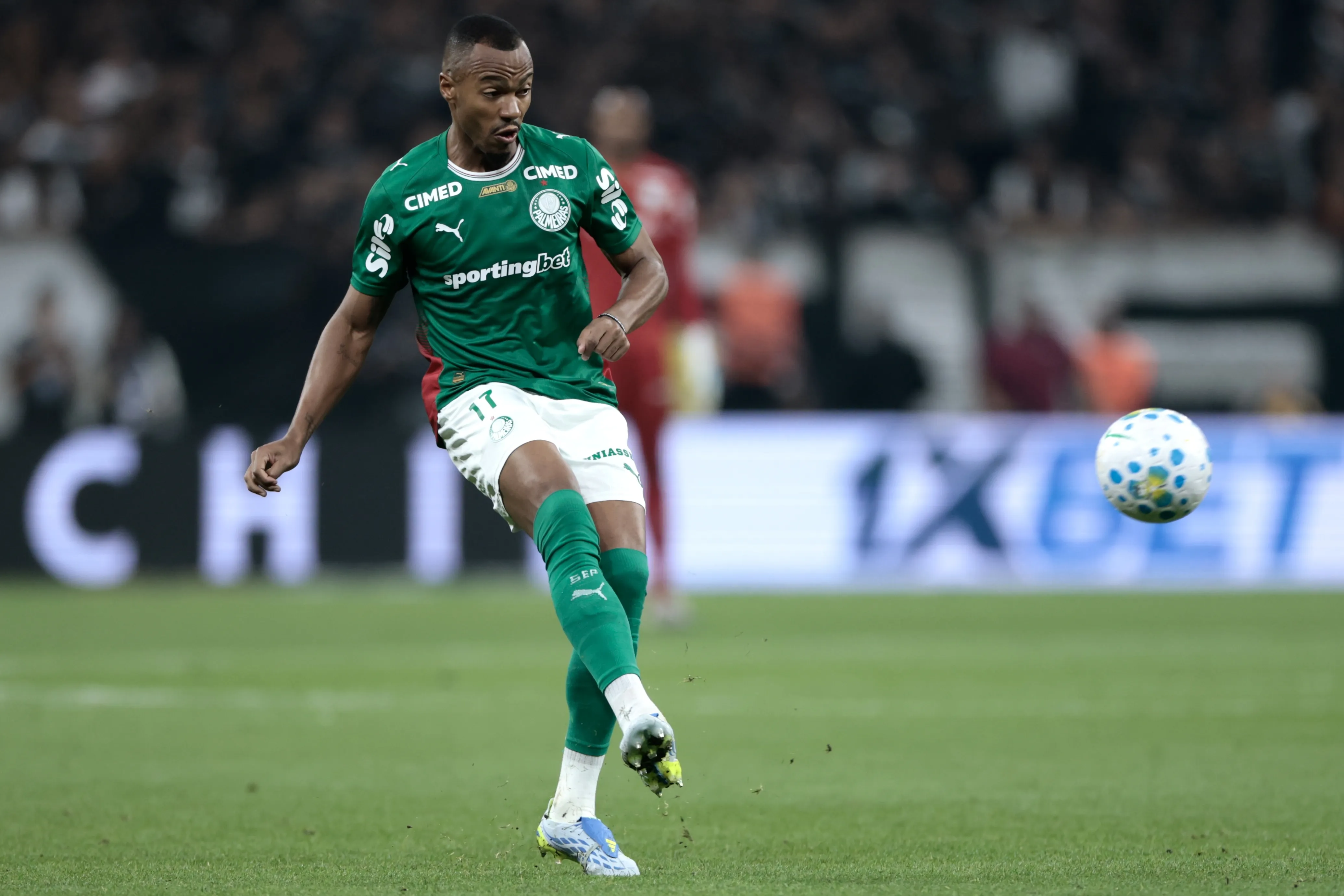 Marlon Freitas durante partida pelo Palmeiras. Foto: Marcello Zambrana/AGIF