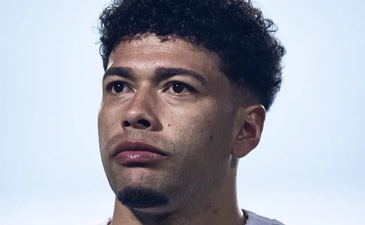 Filipe Machado cita rival após Goiás 2 x 2 Cruzeiro e relembra passagem pela Raposa: “Me ajudou”