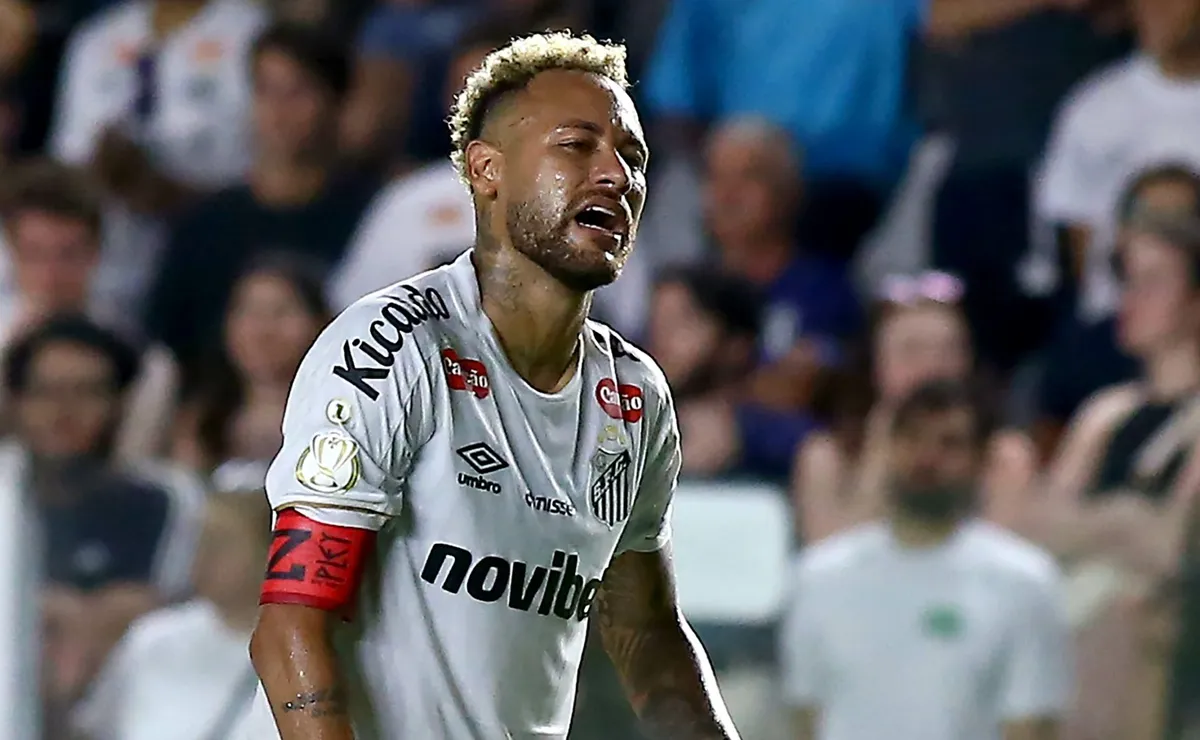 Leitura labial indica Neymar irritado durante Santos x Coritiba: “Bando de burro”