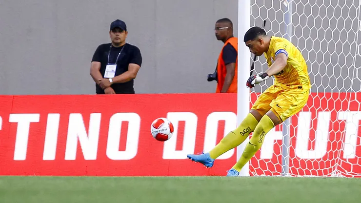 Kauê aproveita chance no Corinthians, ajuda defesa sólida e reforça sequência sem sofrer gols - Foto Marco MiateloAGIF